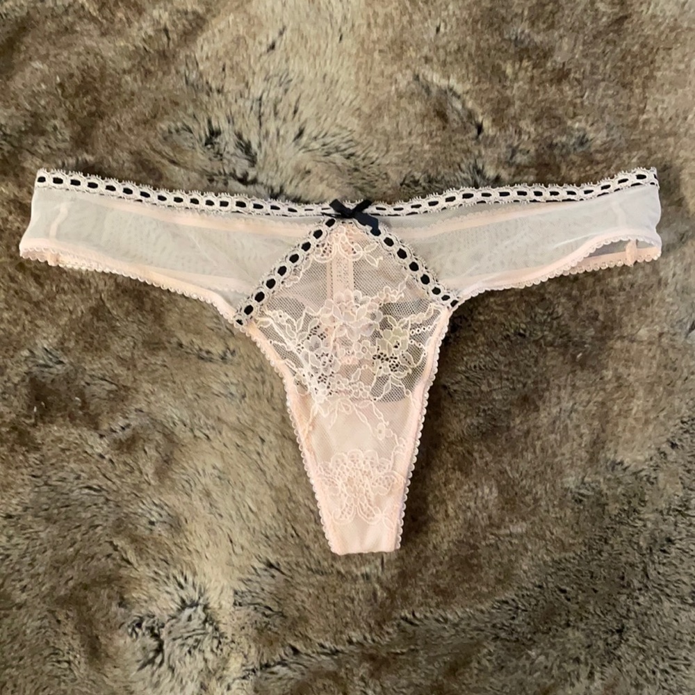 Victoria’s Secret Dream Angels Thong Panty